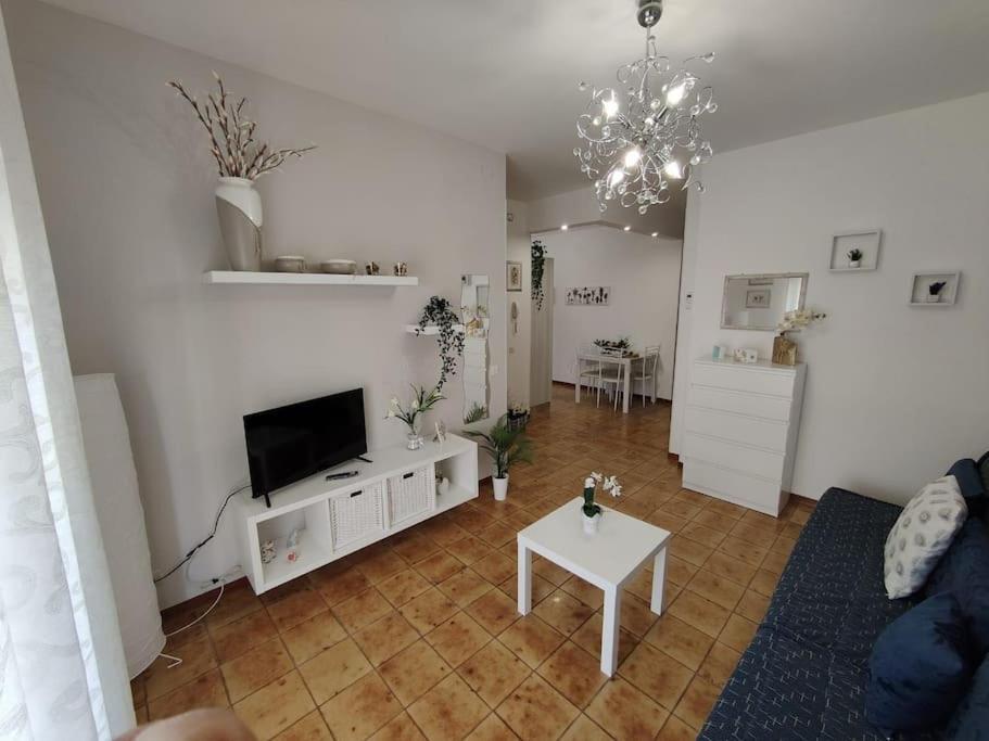 Appartamento Da Nella Giardini Naxos Ngoại thất bức ảnh